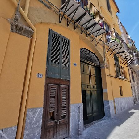 Vicolo Paterno Apartments Palermo Kültér fotó