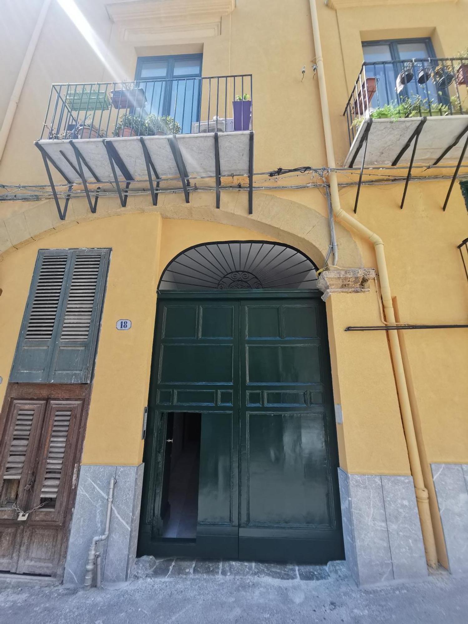 Vicolo Paterno Apartments Palermo Kültér fotó